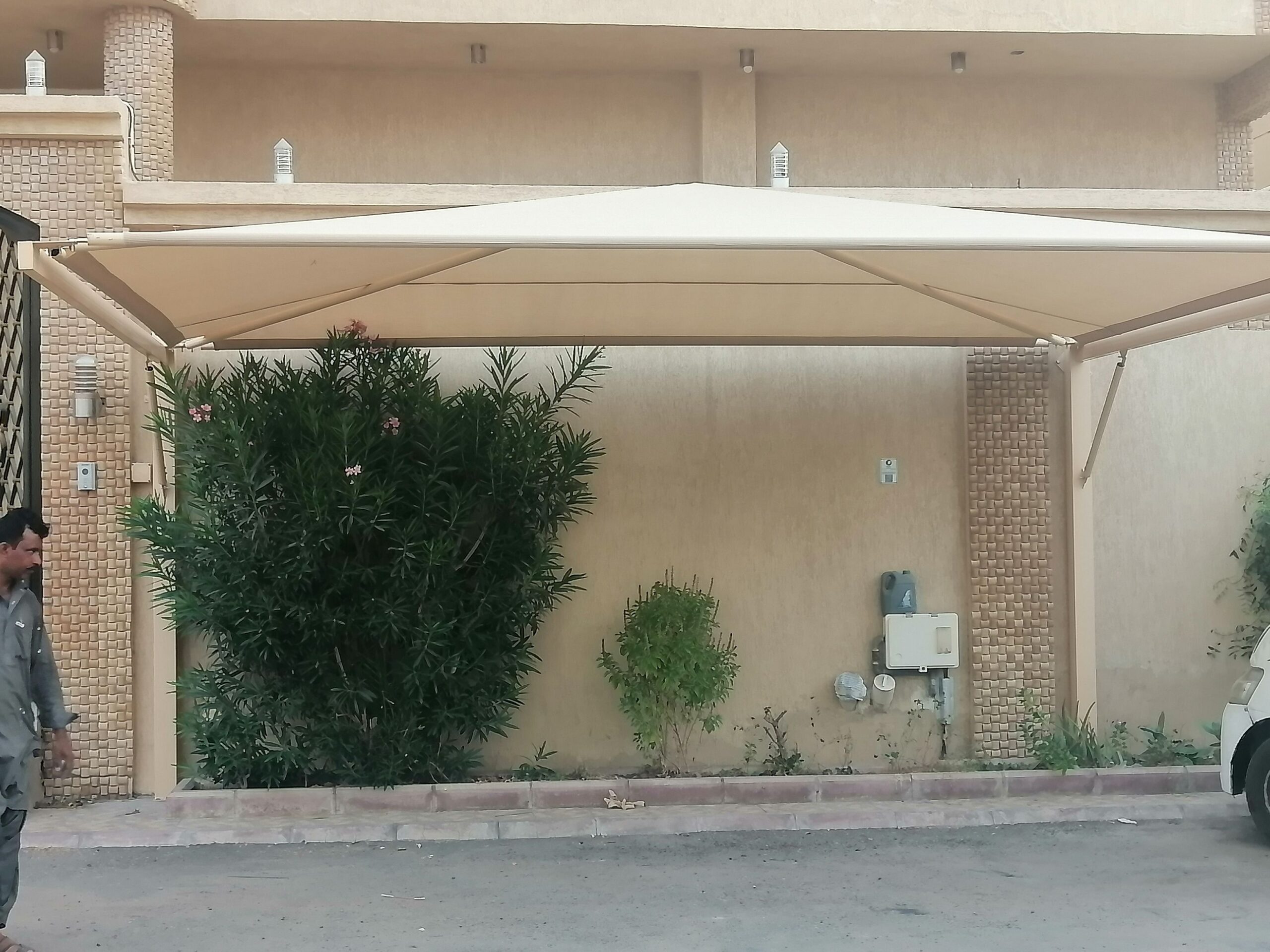 مظلات سيارات مظلات مسابح