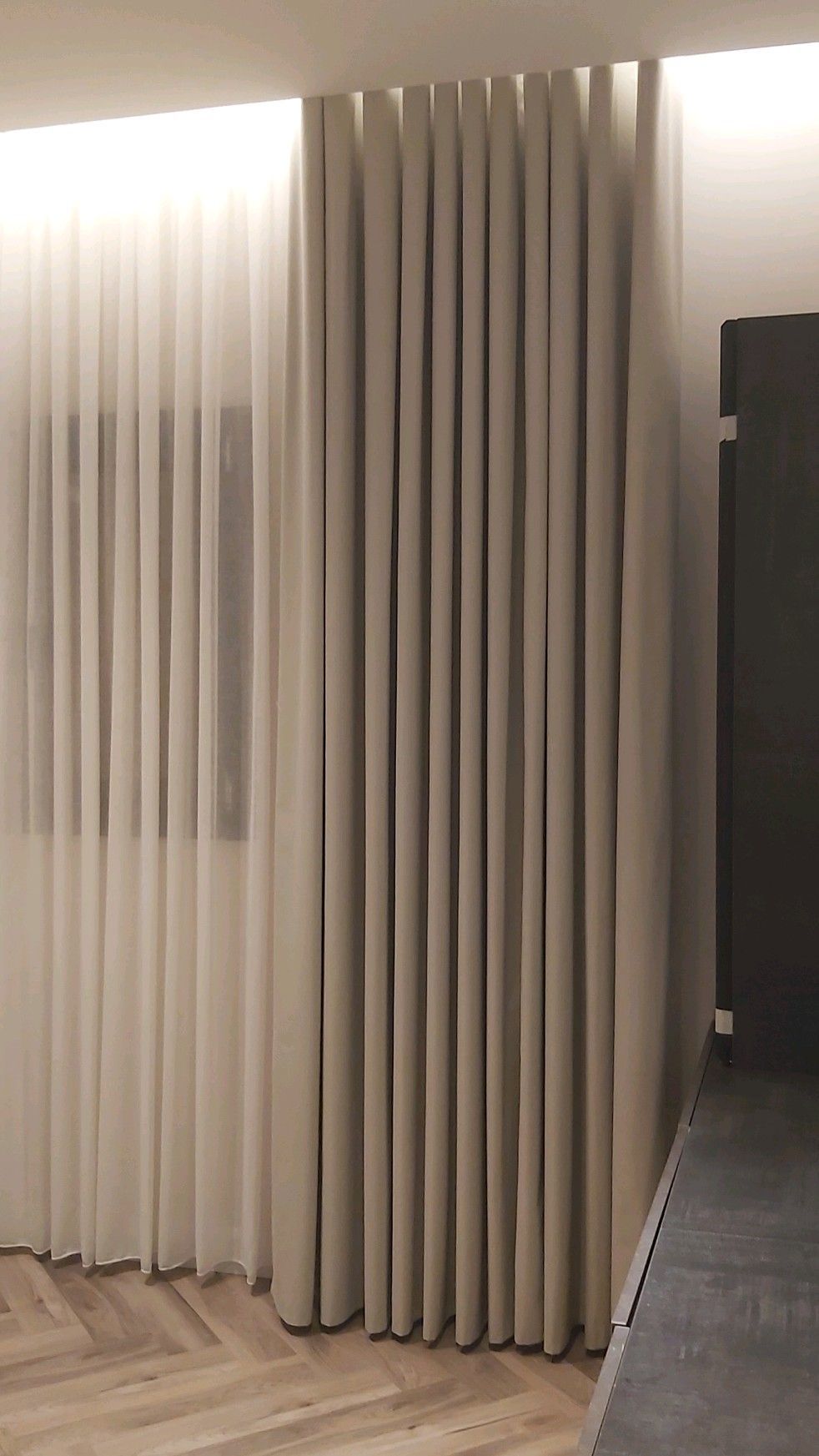 ستائر فاخرة وجذابه