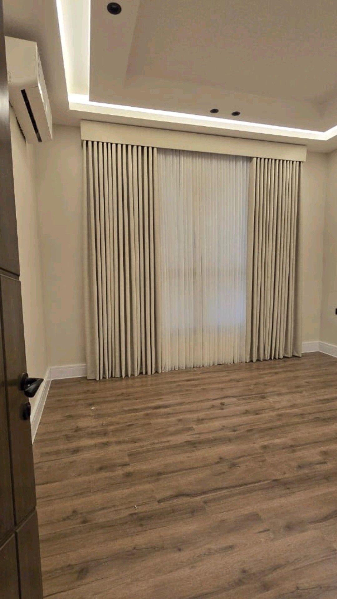 ستائر فاخرة وجذابه