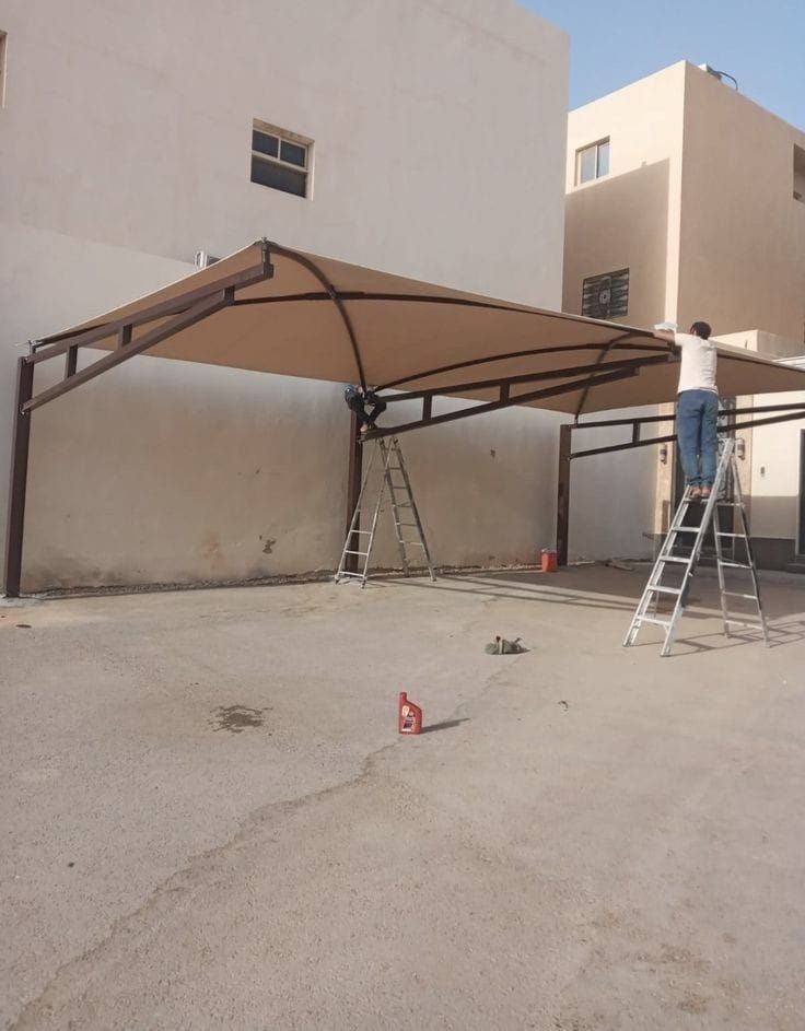 حداد صيانة أبواب لحام حداد مظلات وسواتر