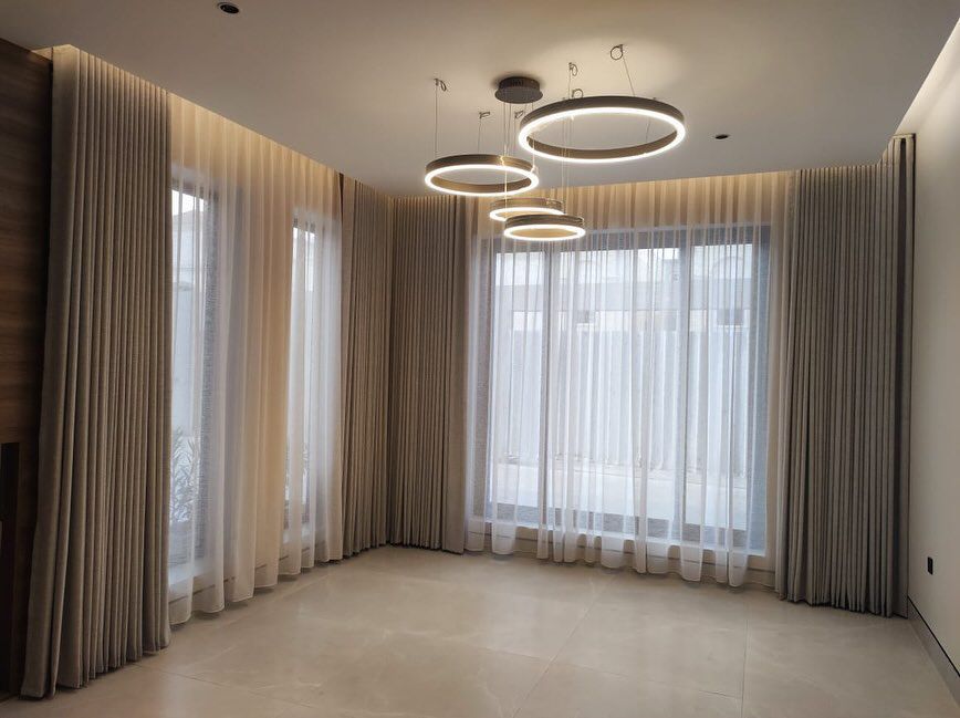 ستائر وايفي