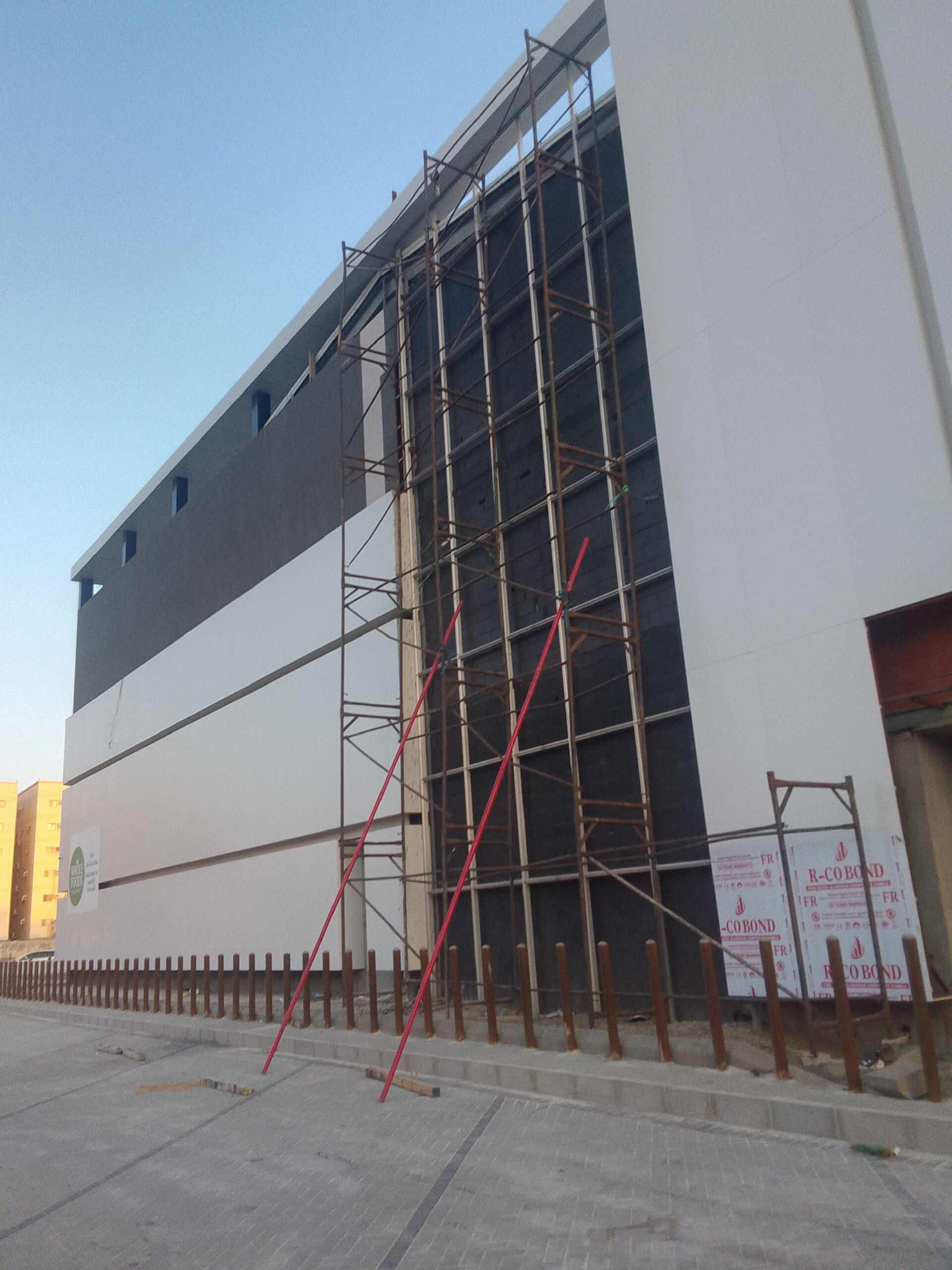 مواصفات ساندويش بانل: المواصفات العامة 1. *السماكة