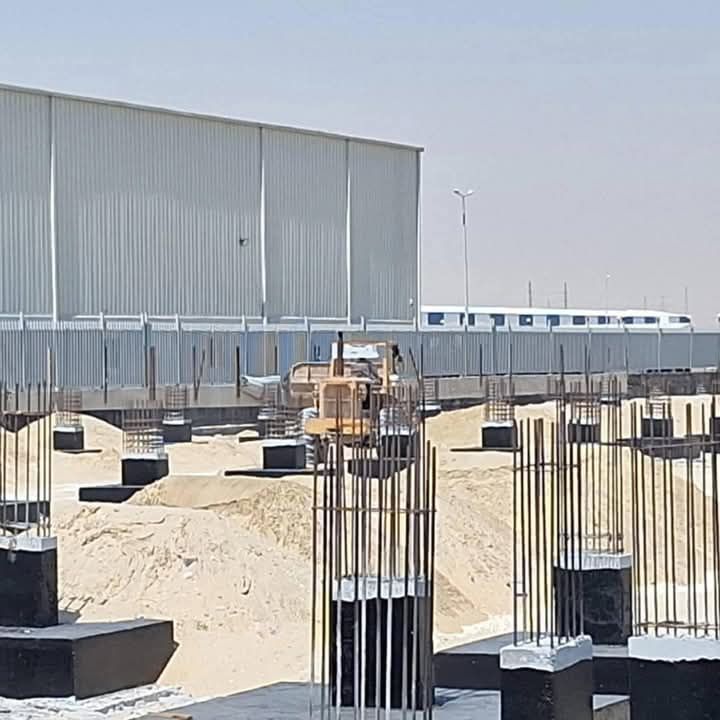 مؤسسة تيجان الشمال للمقاولات العامه عظم اسود وعلى