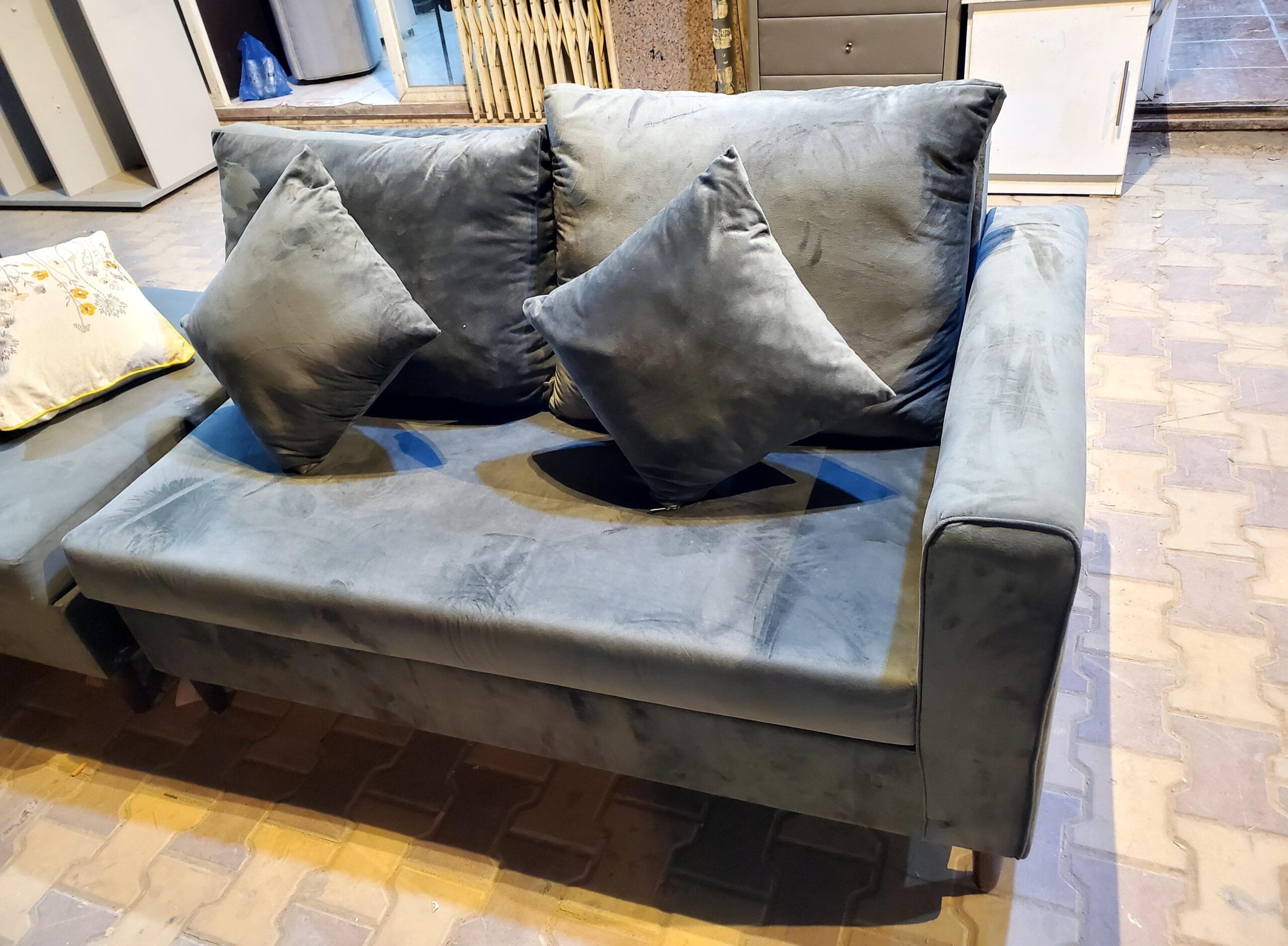 مجالس كنب شبه الجديد