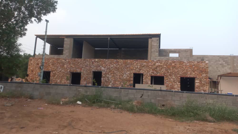 مقاول حجر بيوت تراثيه رصف ارضي تلبيس حجر