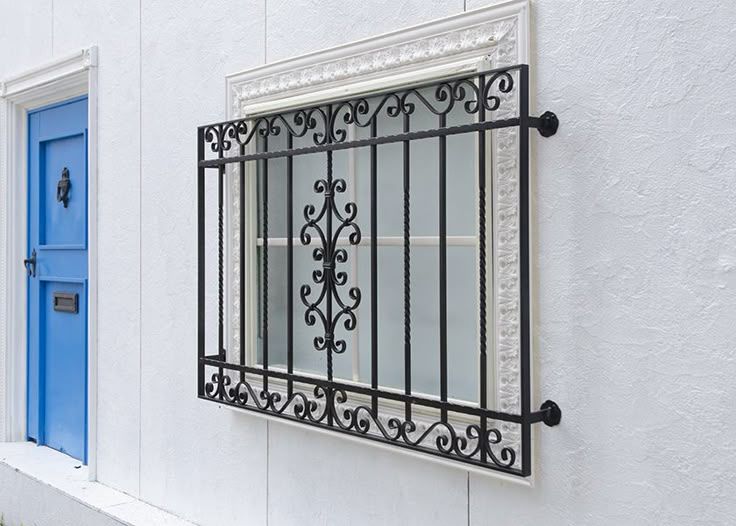 حداد صيانة أبواب لحام حداد مظلات وسواتر