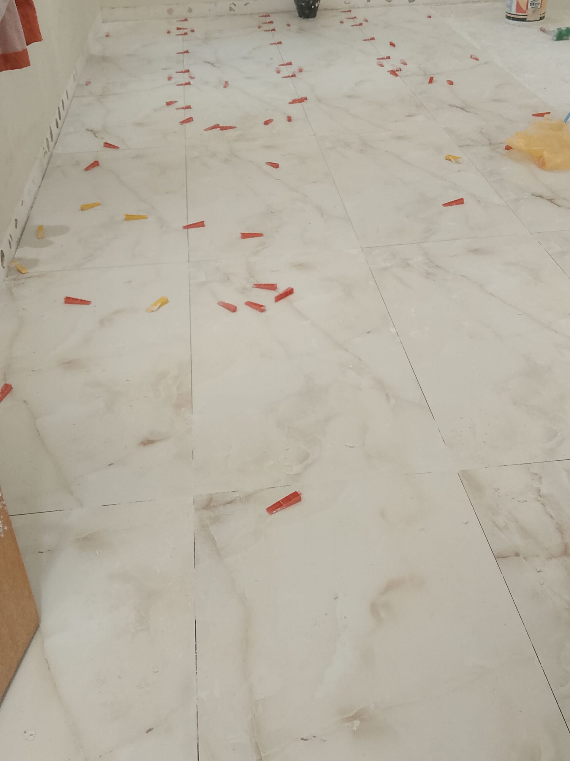 معلم بلاط السيرميك البرسلان روخام بناء تليس داخل ا