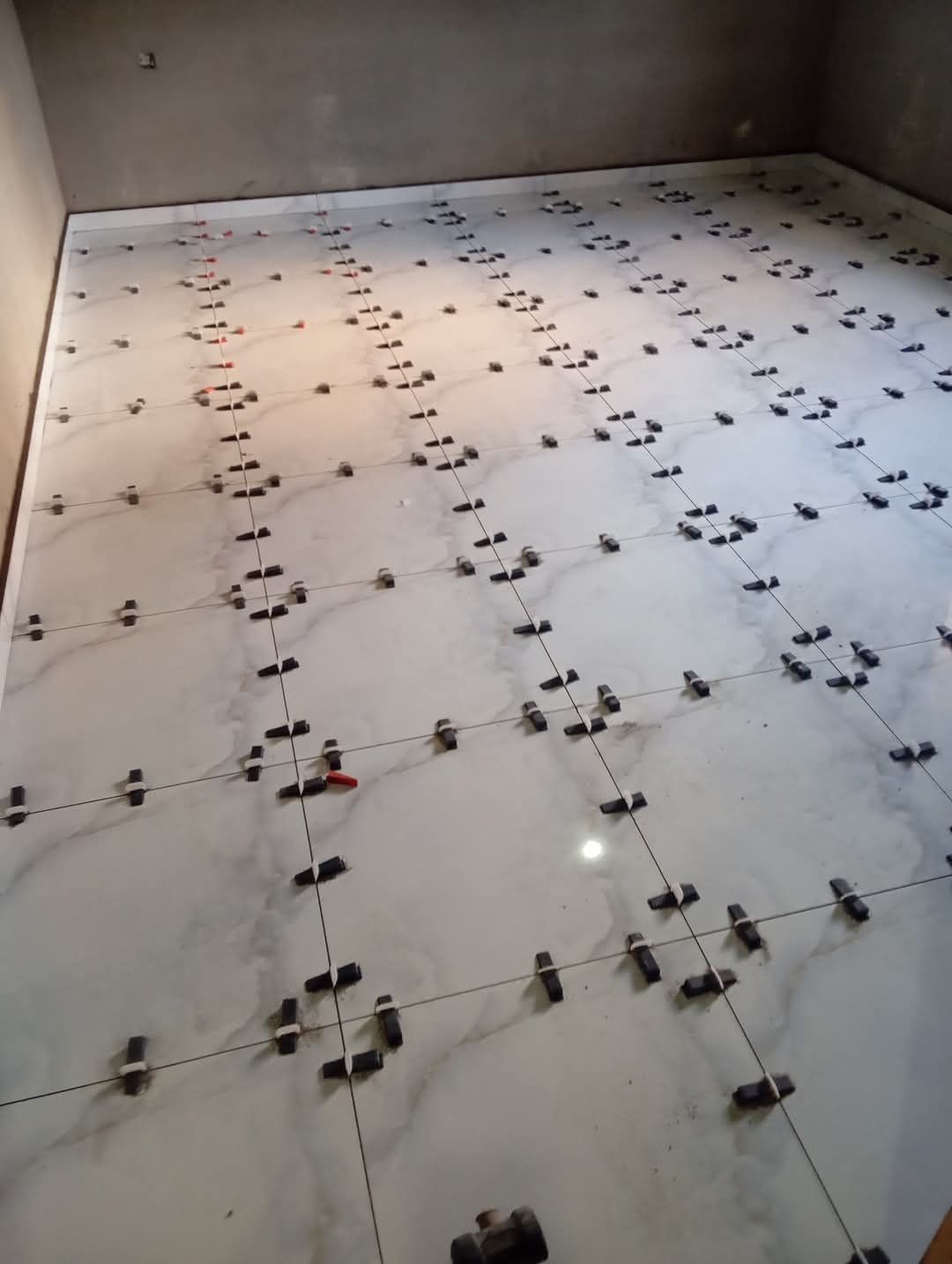 مبلط يمني في الرياض