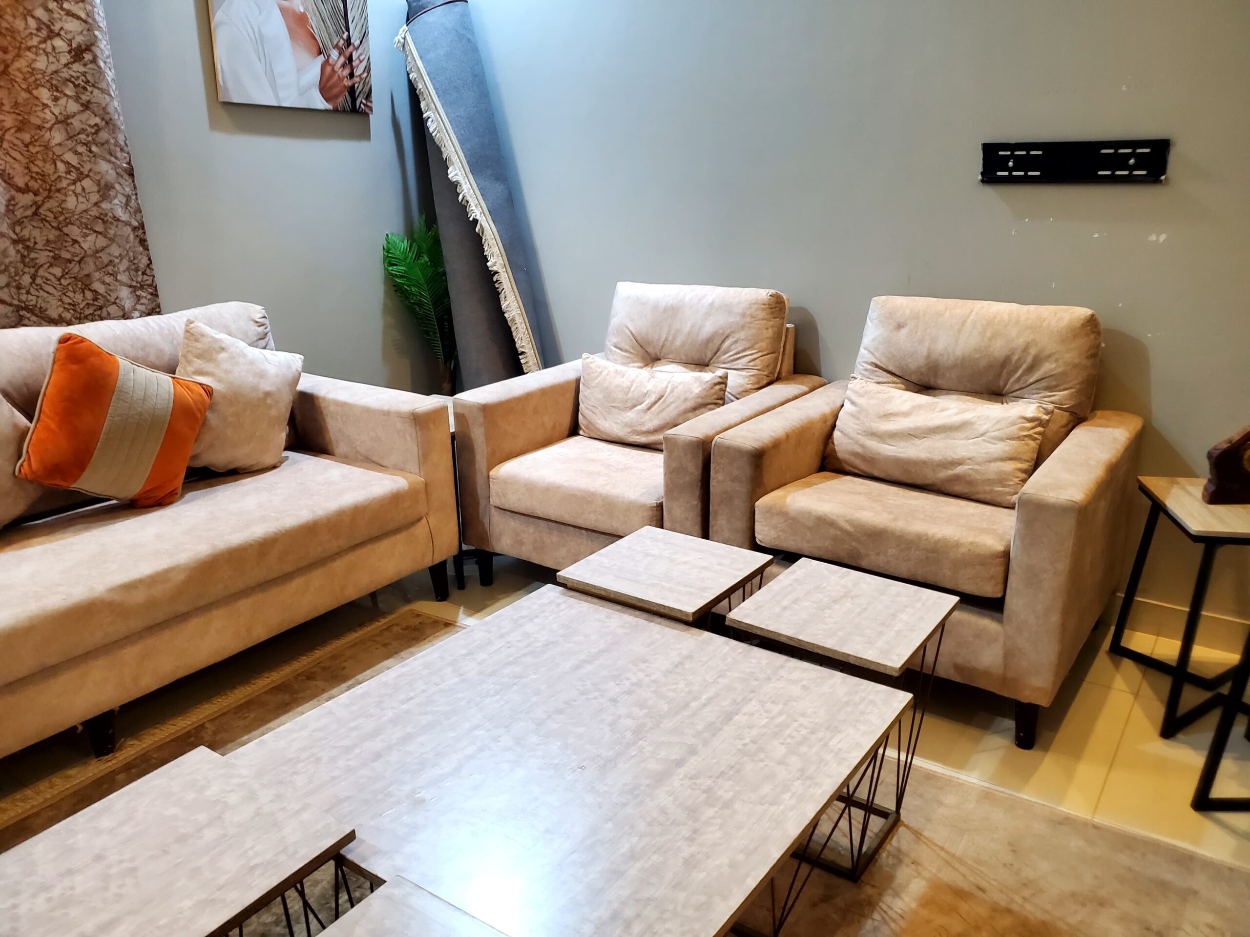 مجالس كنب شبه الجديد