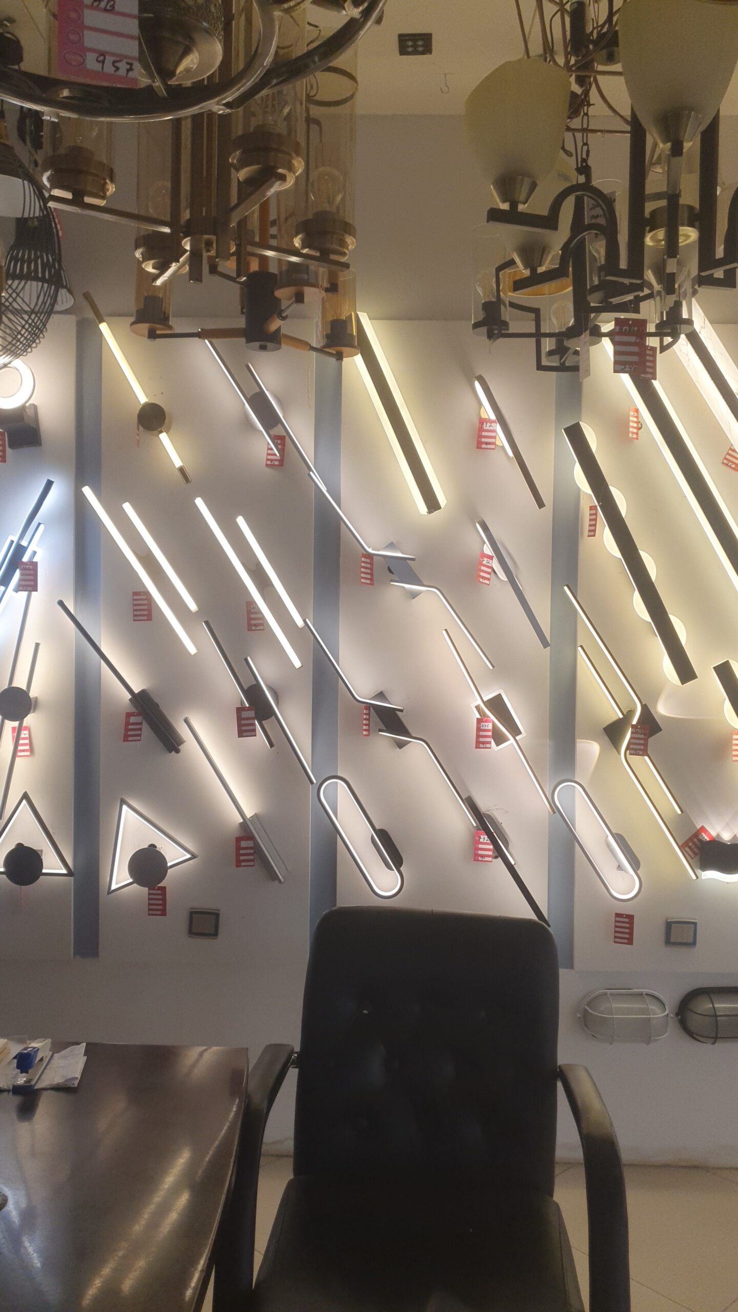 كهربائى منازل بجده كهربائى وسباك صيانه تاسيس وتشطي