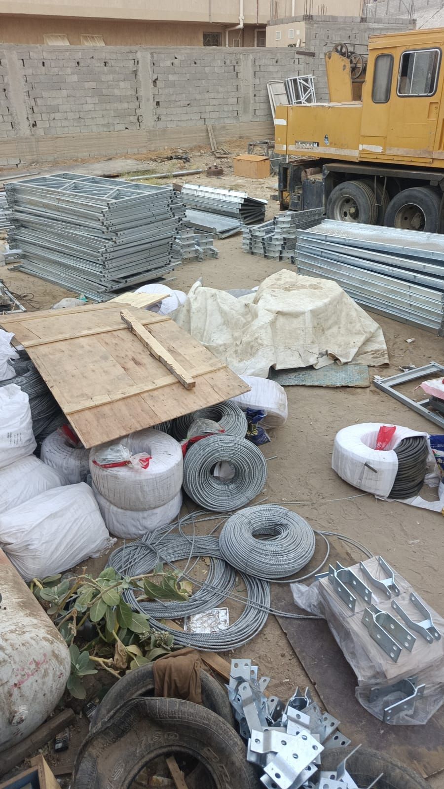 لتاجير وبيع السقيل جندوله الكهربية