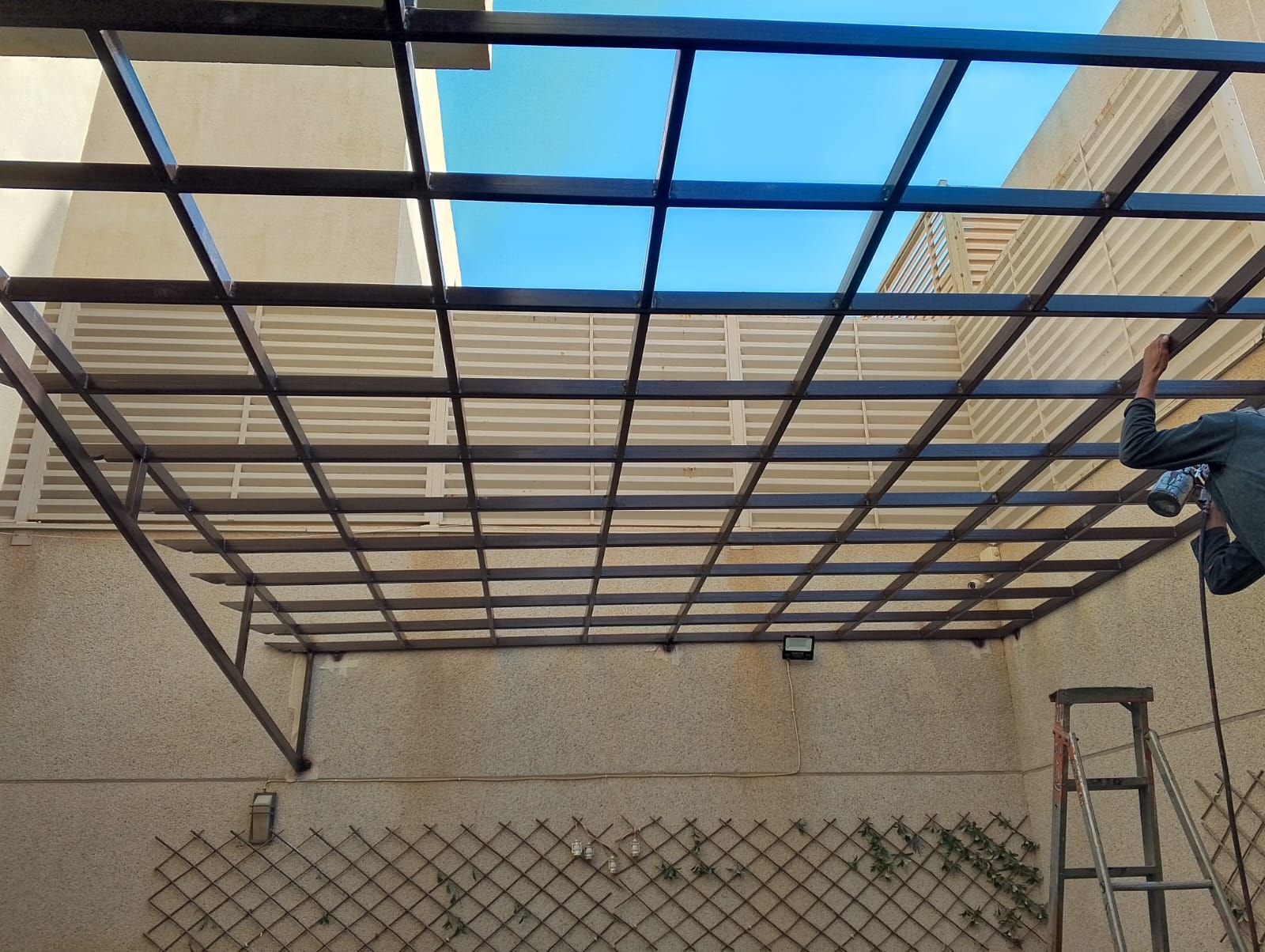 حداد مضلات سواتر