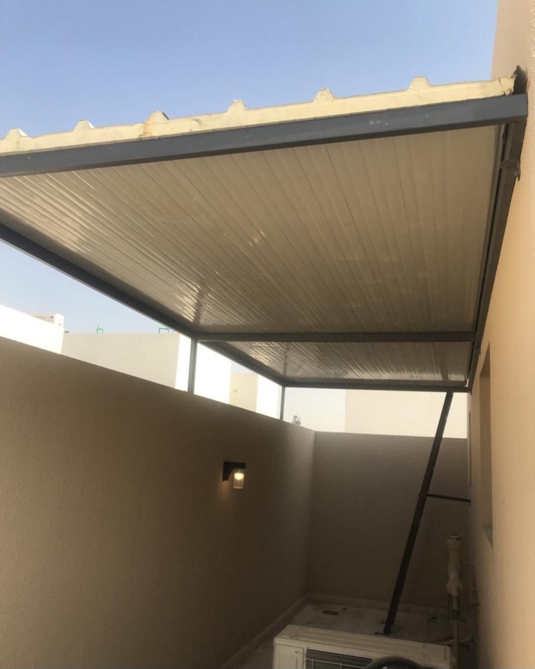 مواصفات ساندويش بانل: المواصفات العامة 1. *السماكة