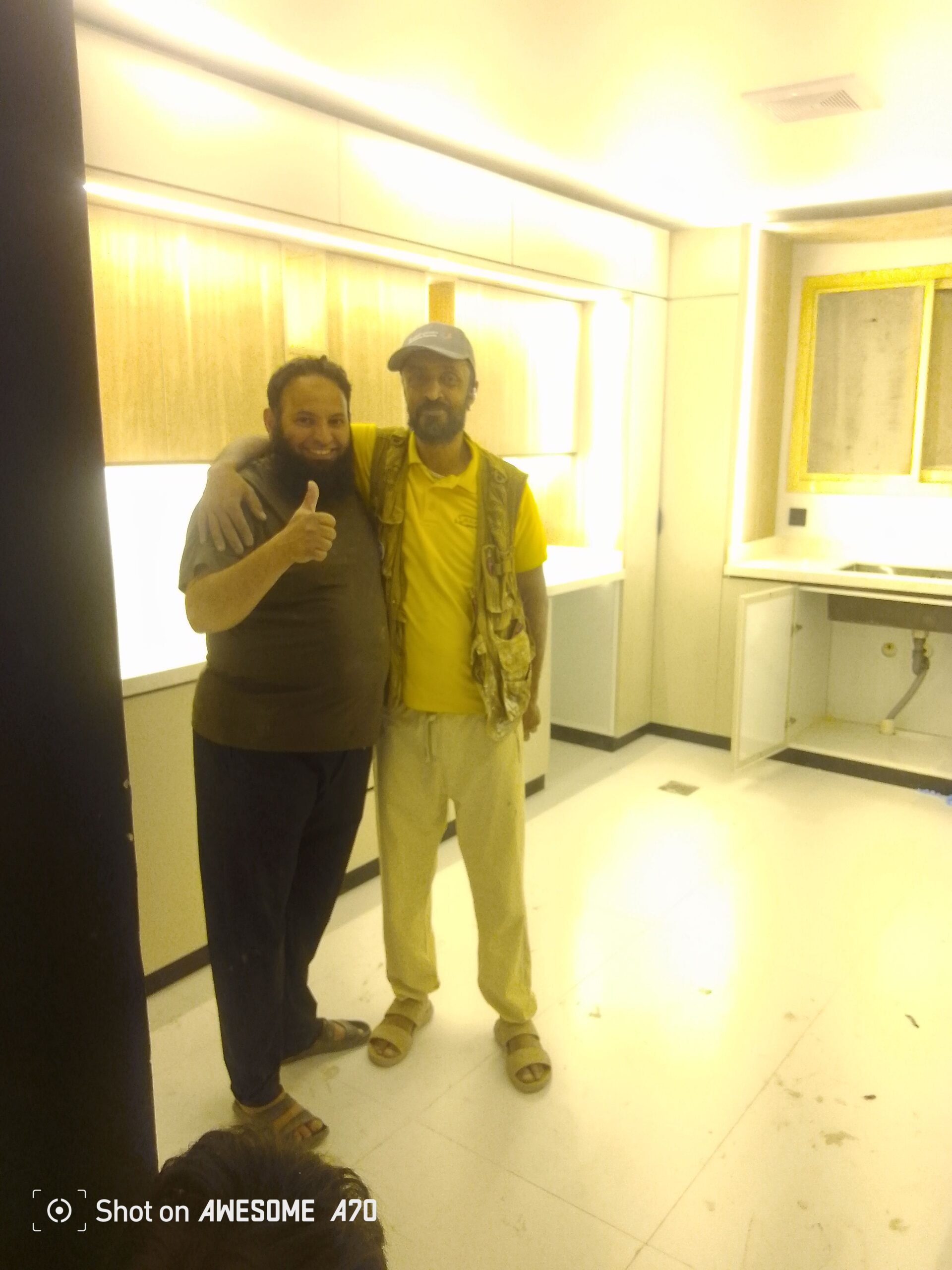 لبن والمناطق المجاورة لها