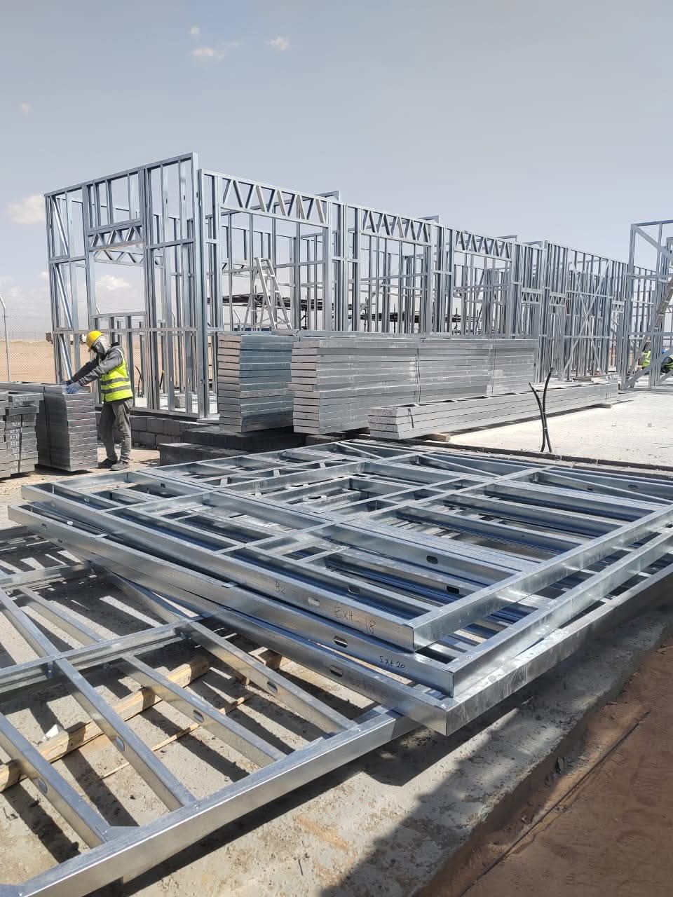 تركيب ساندويش بانل بناء ملاحق ترميم مابني