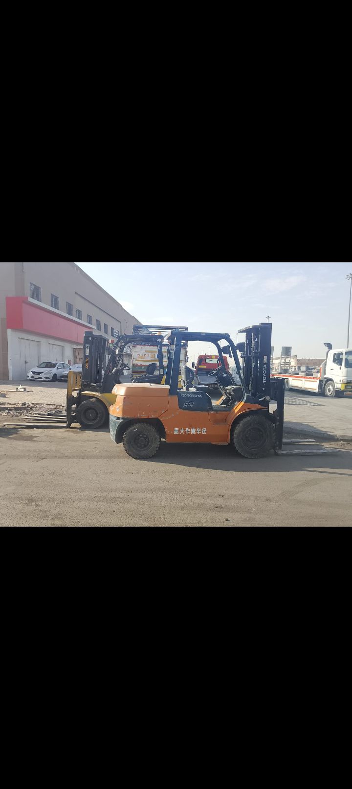 فركليف رافعه شوكيه لتاجير اليومي وشهري 3 طن 7 طن 1