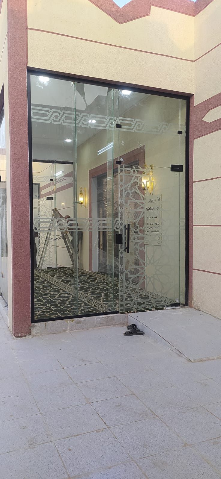 زجاج سكريت صامطه