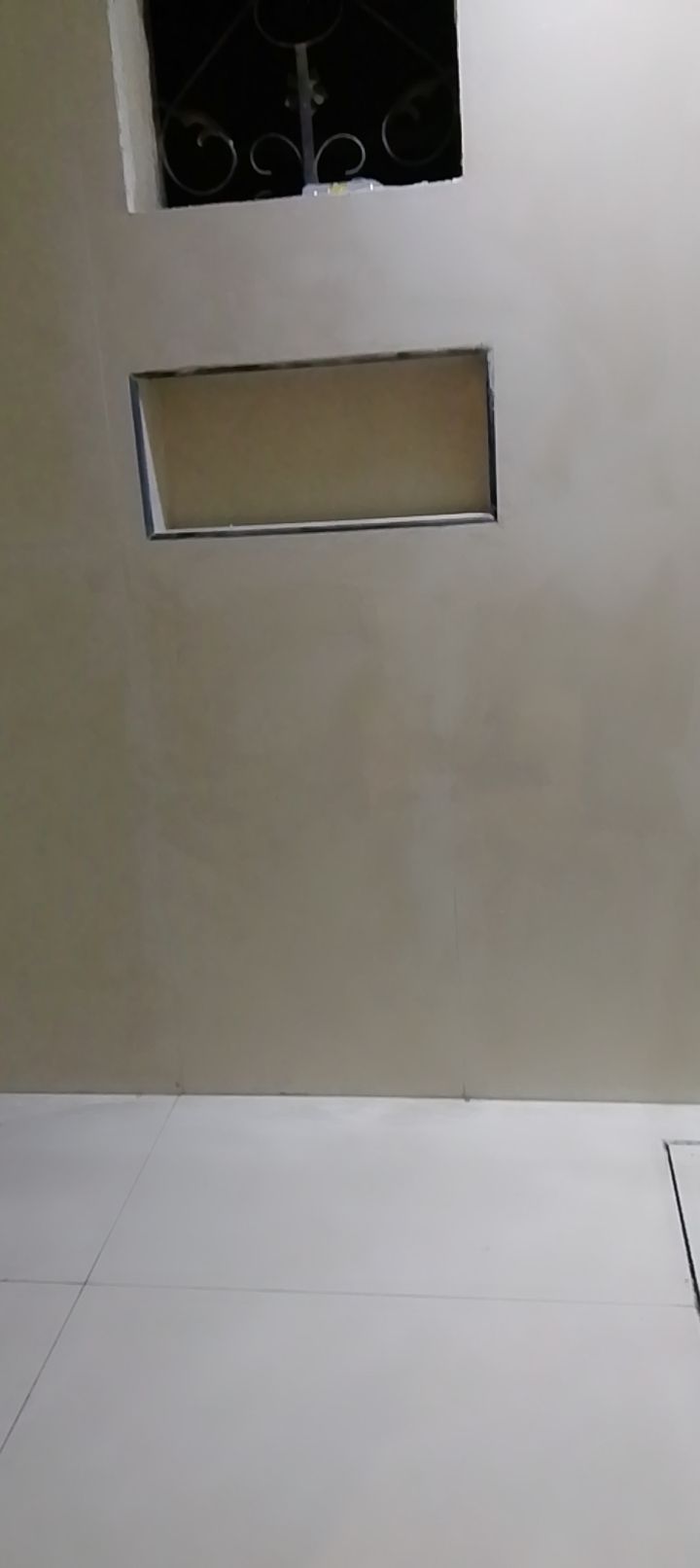 معلم بلاط السيرميك البرسلان روخام بناء تليس وكثير