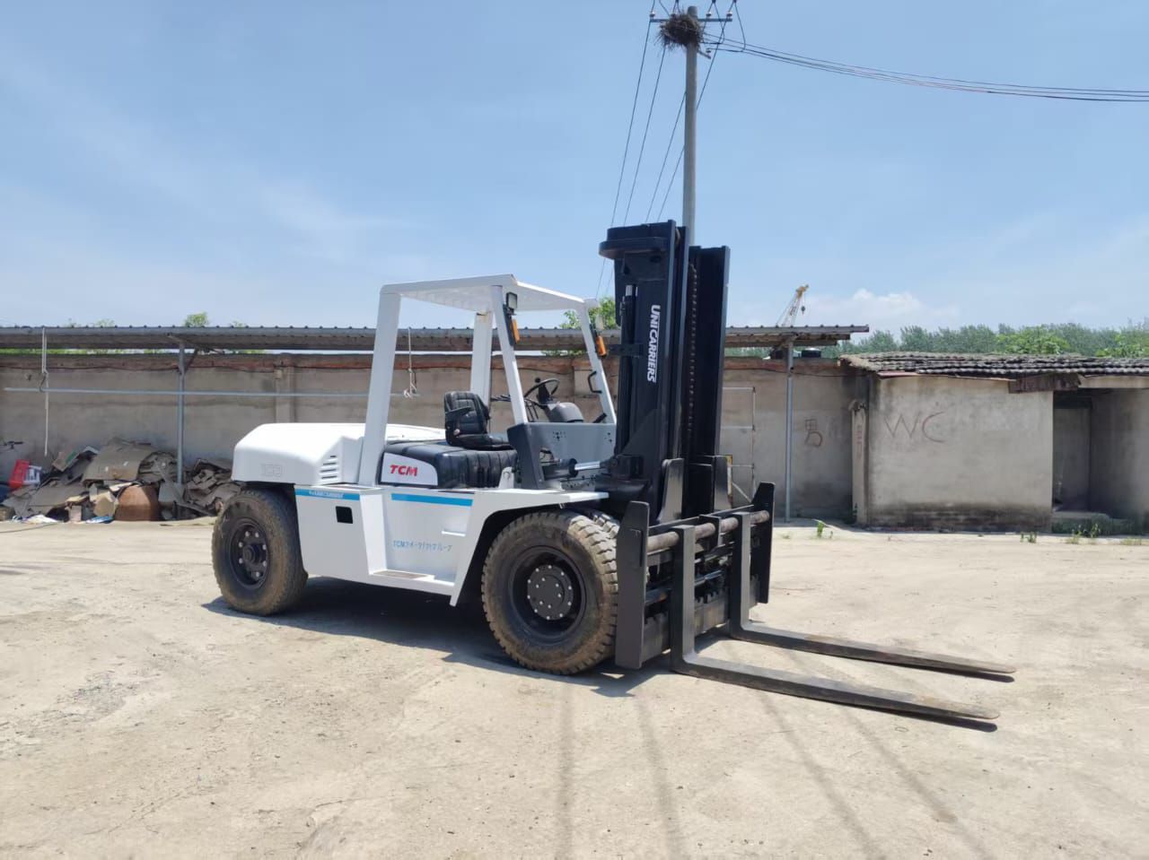 فركليف رافعه شوكيه لتاجير اليومي وشهري 3 طن 7 طن 1