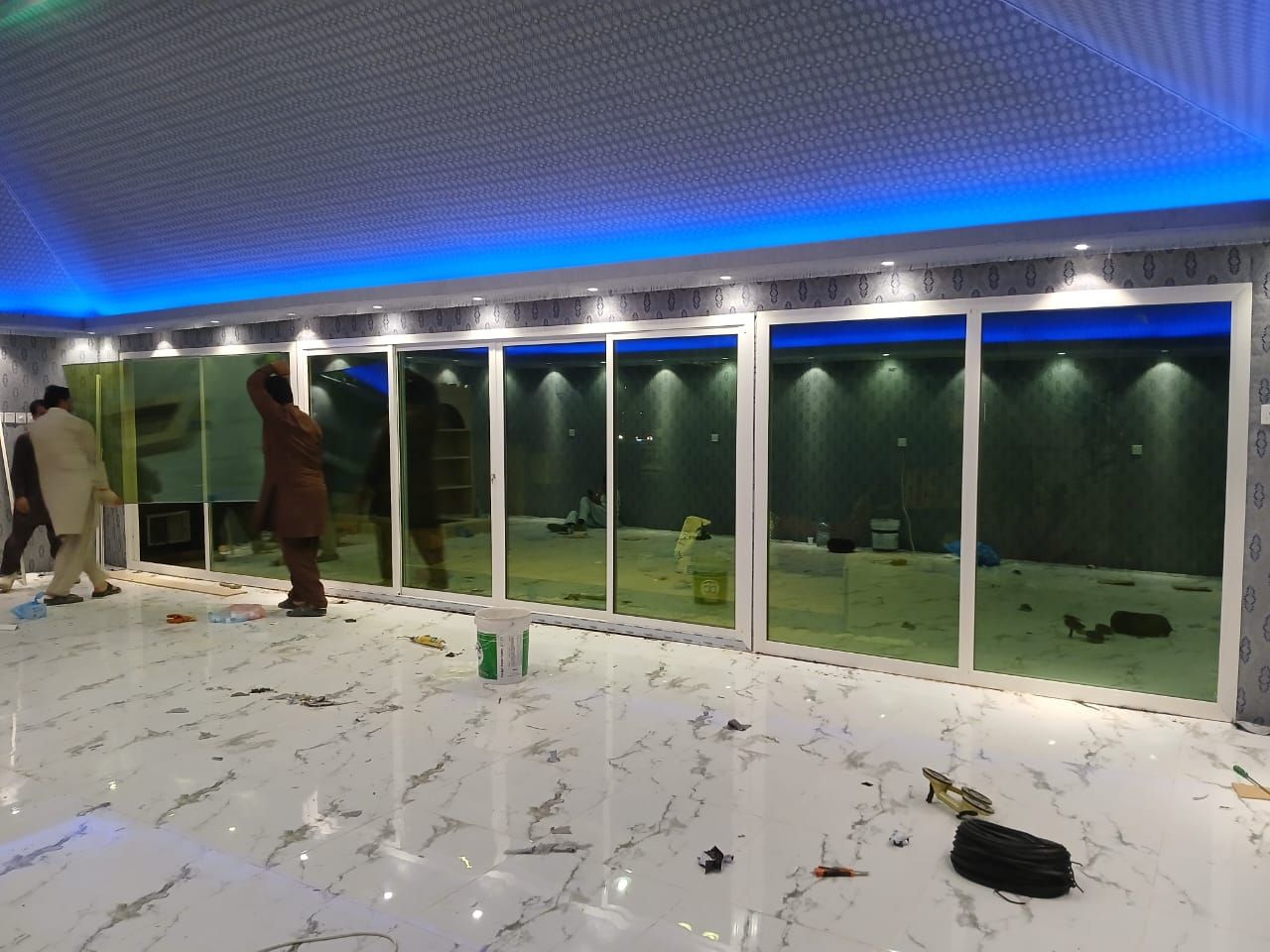 تركيب ساندوش بانل وترميم مباني تشطيب دخلي وخارجي ت