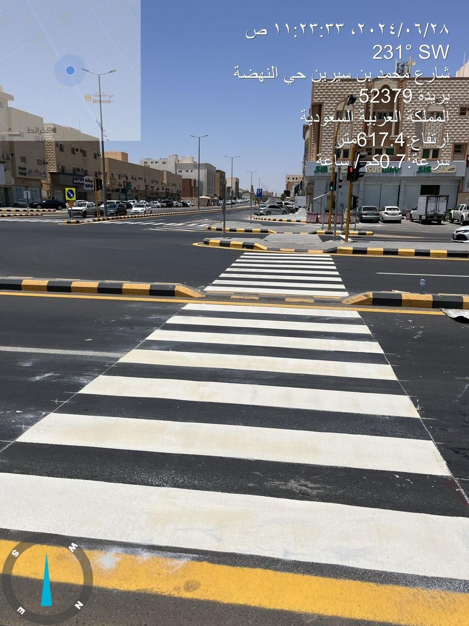 تخطيط مواقف سيارات وأسهم أرشاديه ومواقف ذوي الاحتي