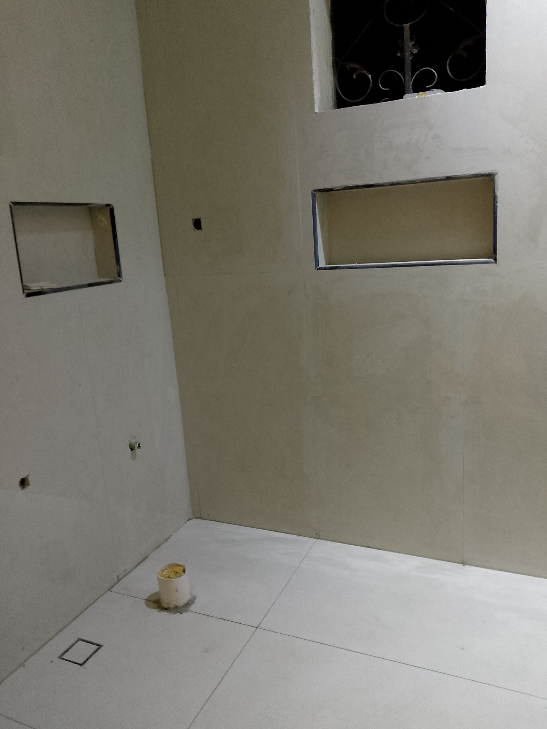 أشتغل مقاولة معلم بلاط اسماعيل باكستاني بلاط السير