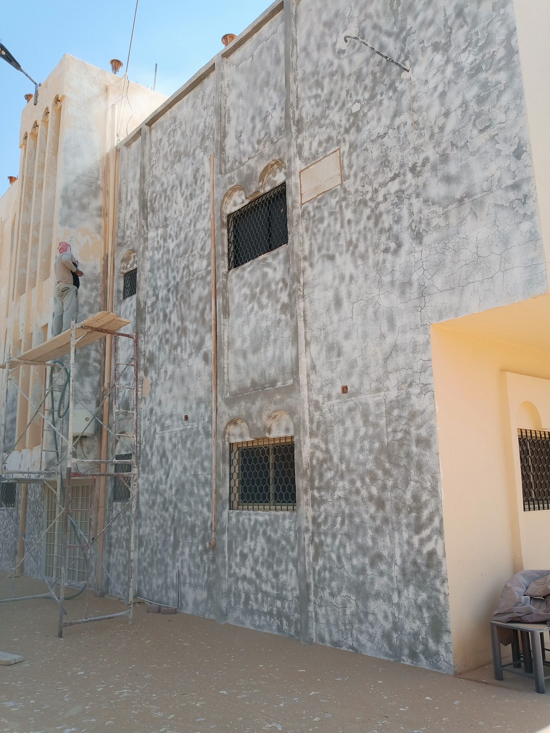 موجود كمبروسر رماله لأزالة الدهان و تكسير وحفر 056