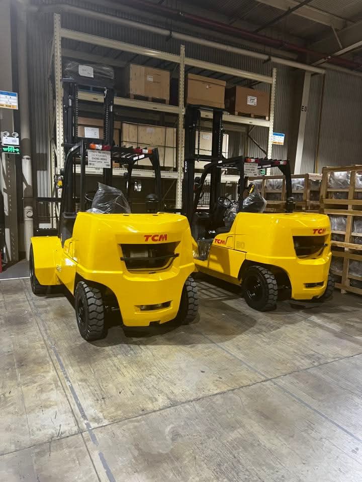 تأجير رافعة شؤكيه سكين كرينات للايجار