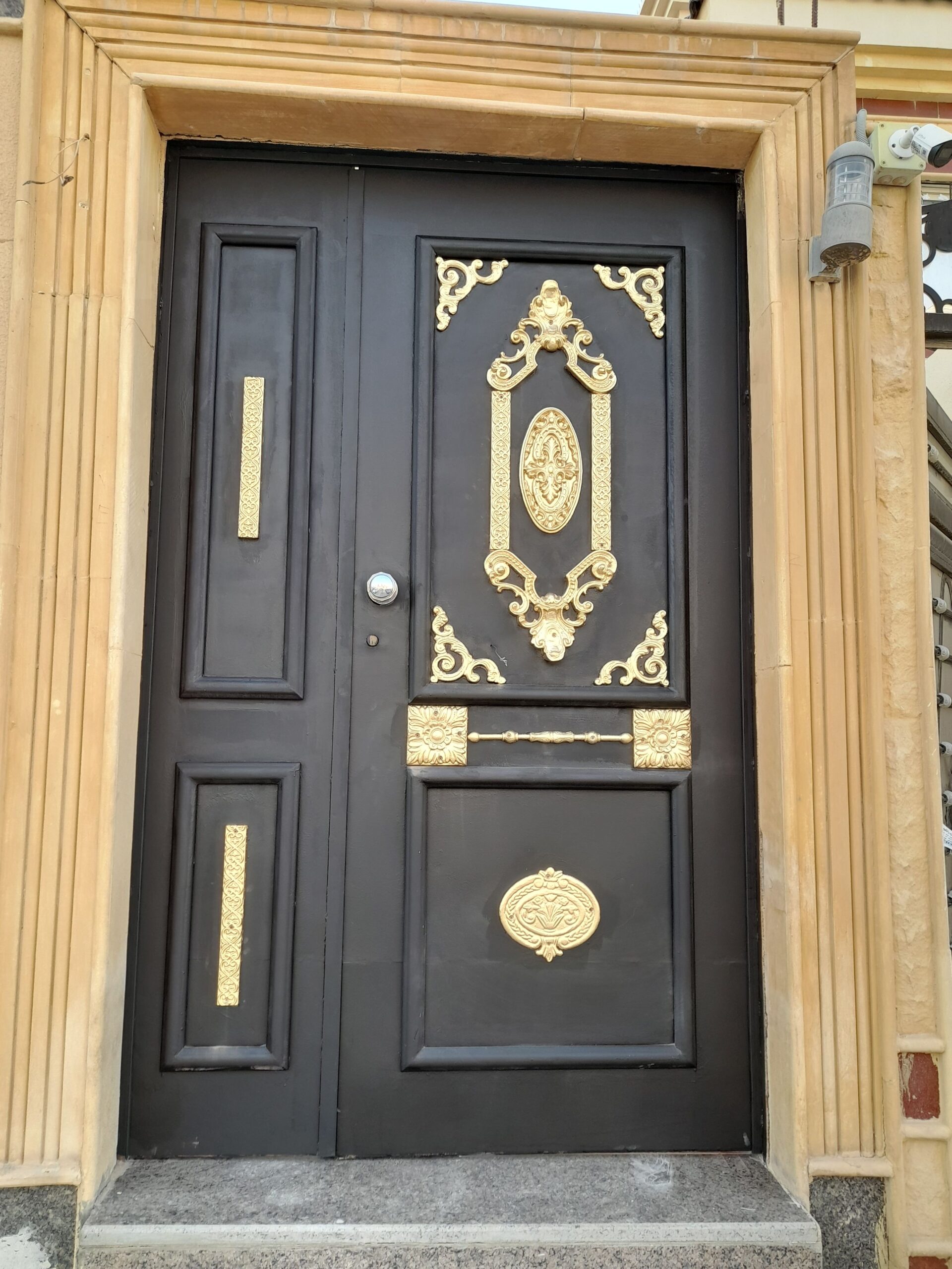 عامل دهنات وديكورات الرياض دهنات بجميع انواعها ودي