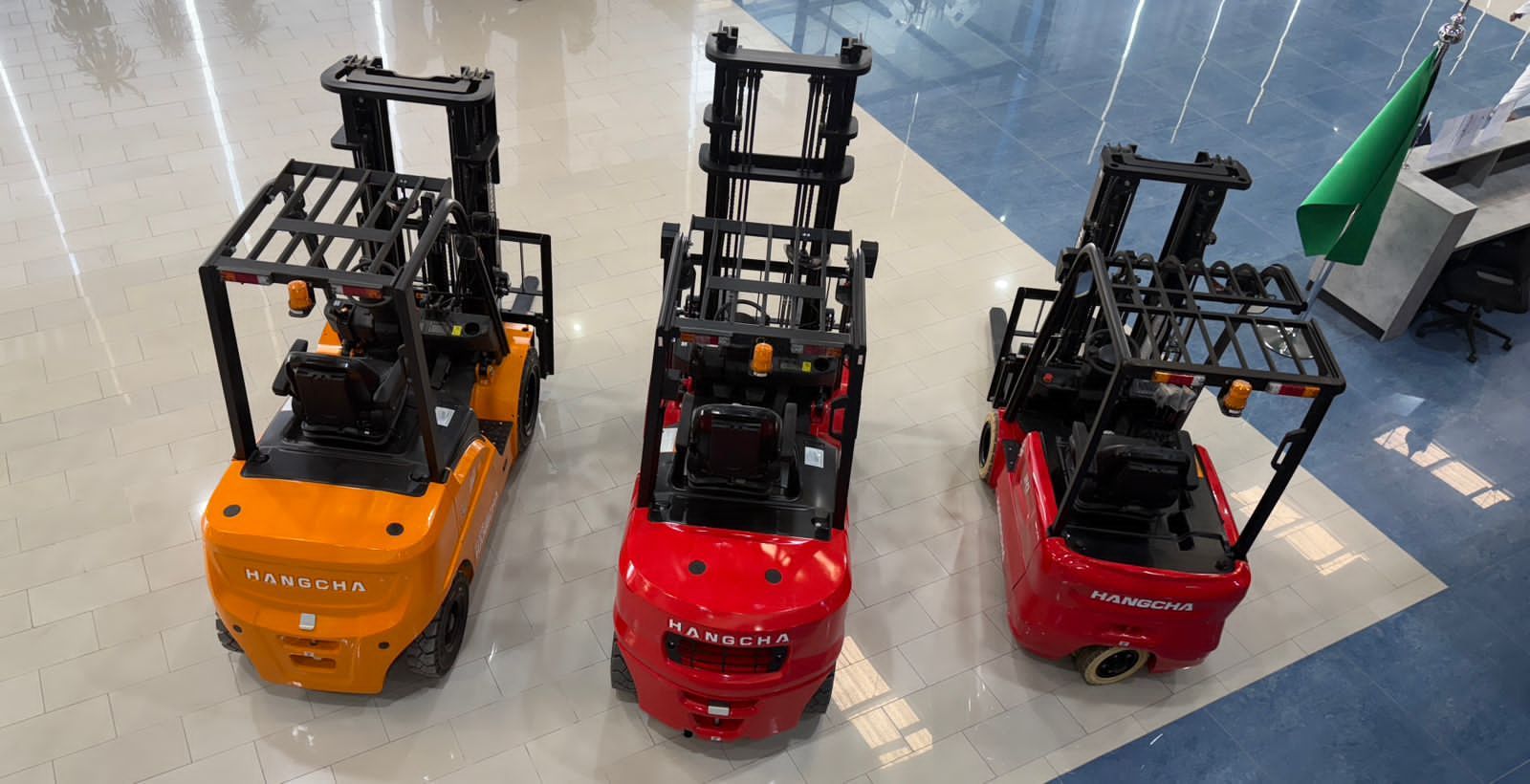 سيزرلفت مانلفت فوركلفت للايجار في الشرقيه الدمام ا