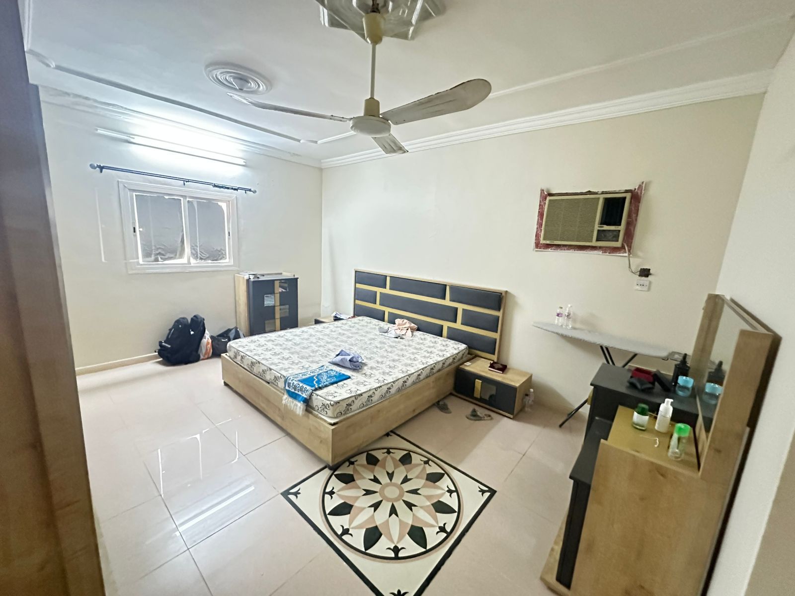 معلم فك وتركيب غرف النوم مكه