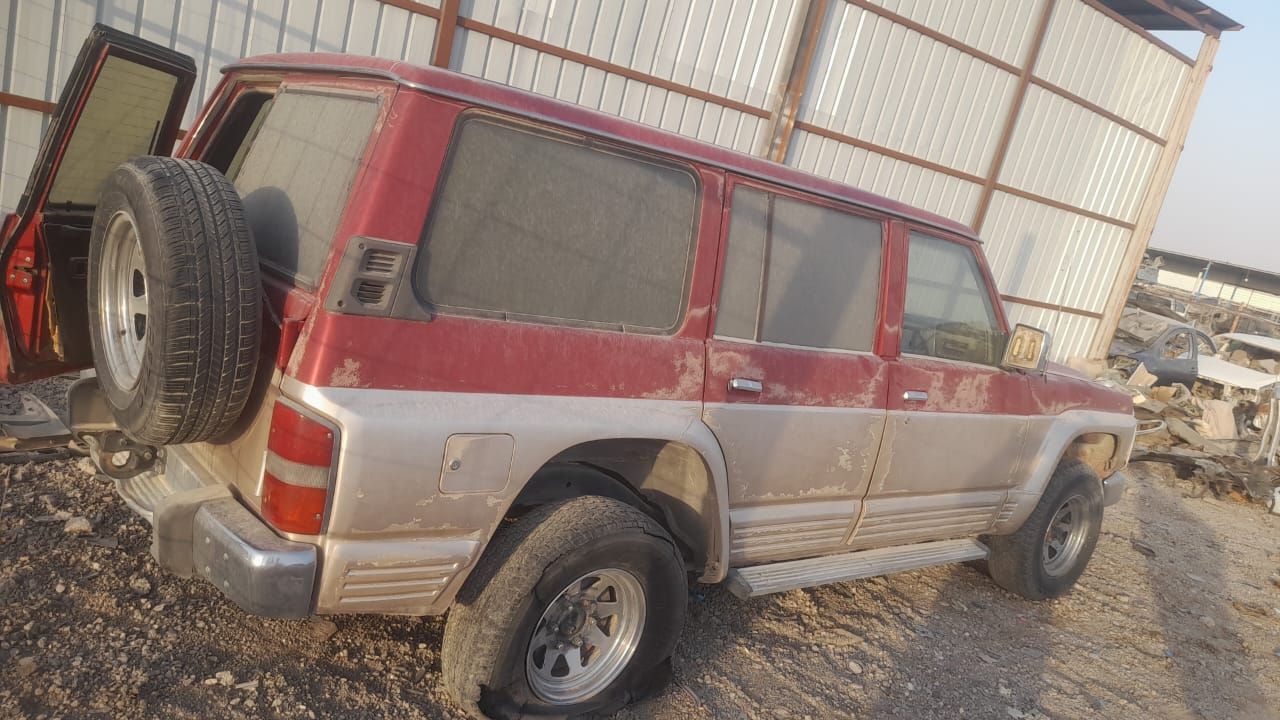 قطع غيار سيارات تشليح الحائر