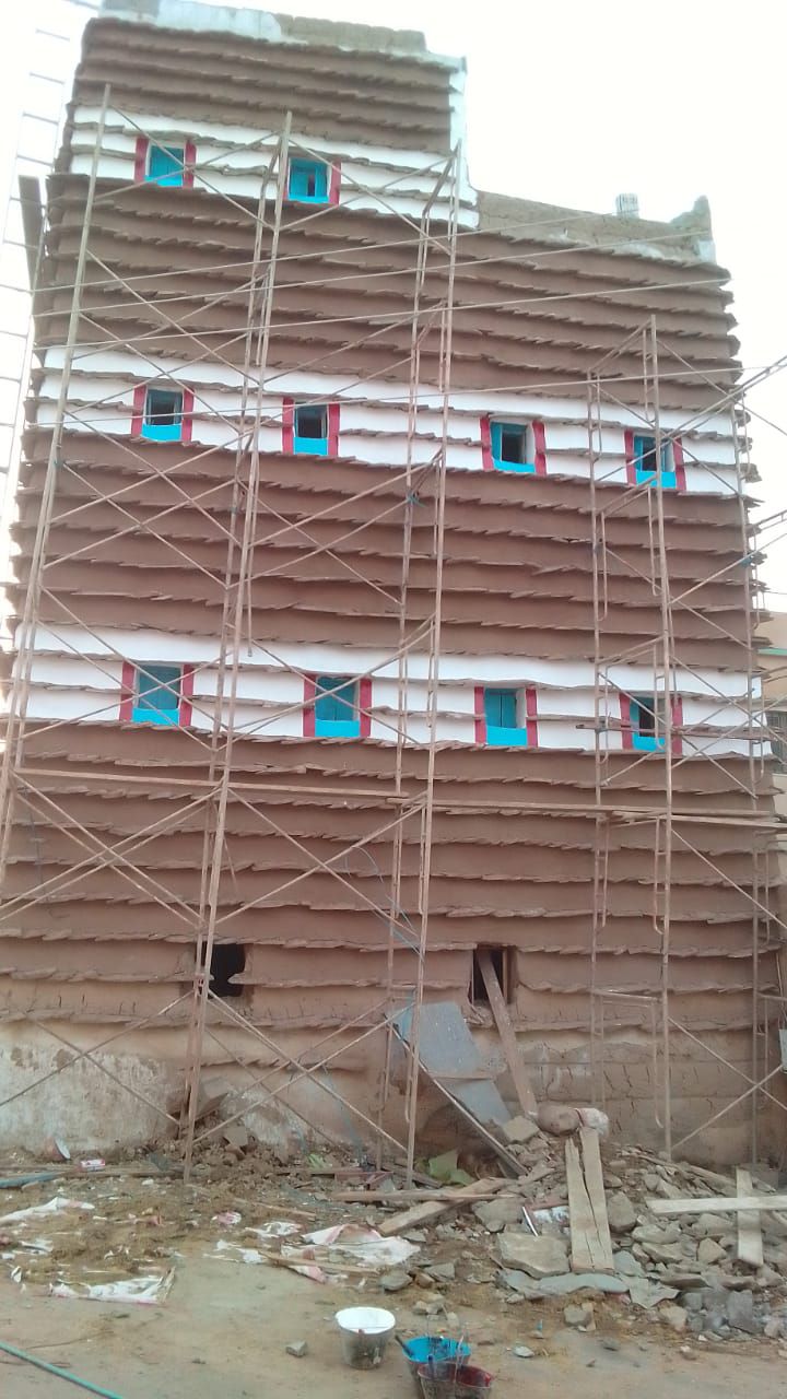 عمران لجميع المقولات لسنا الوحيدون ولكننا الفضل