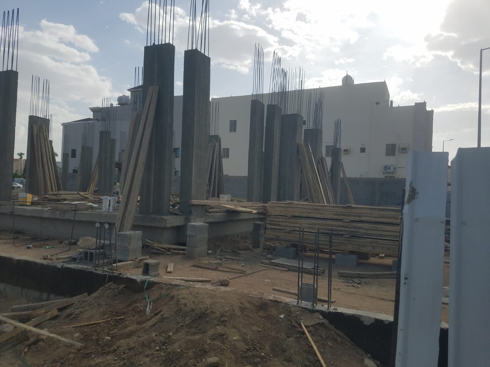 مقاولات عامه اخذمصنعيه عظم تشطيب ترميم جوده فالعمل