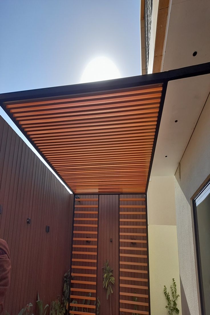 حداد مظلات وسواتر وجميع اعمال الحداده