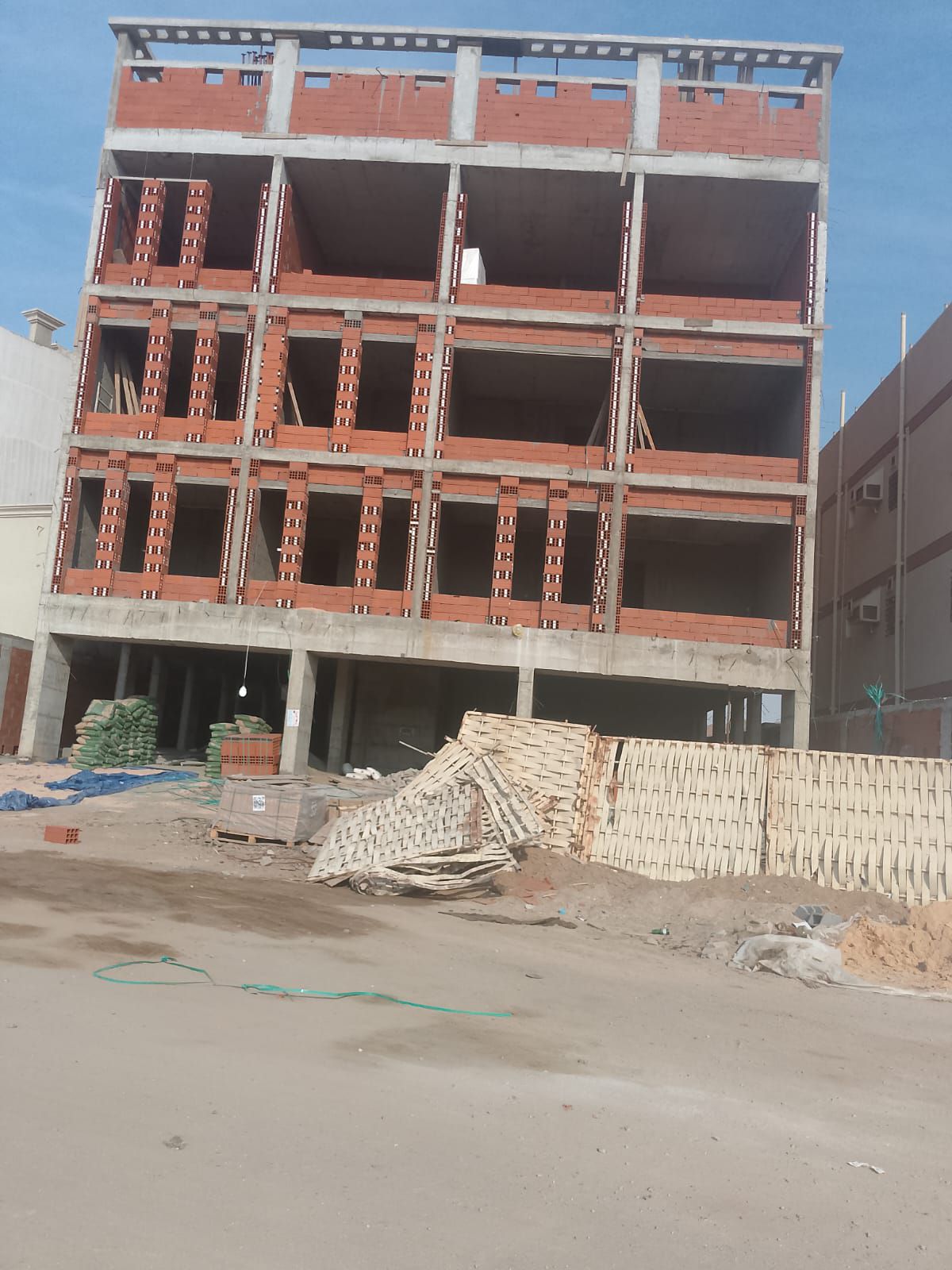 مقاول معماري