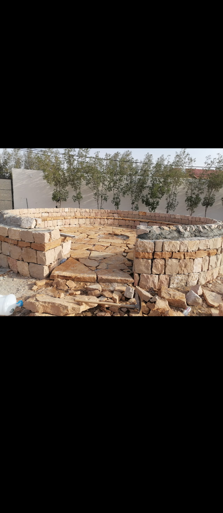 نقوم ببناء الحجر المنزلي والاحواش والاسوار المنزلي