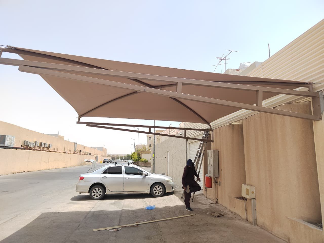 حداد مظلات وسواتر الرياض