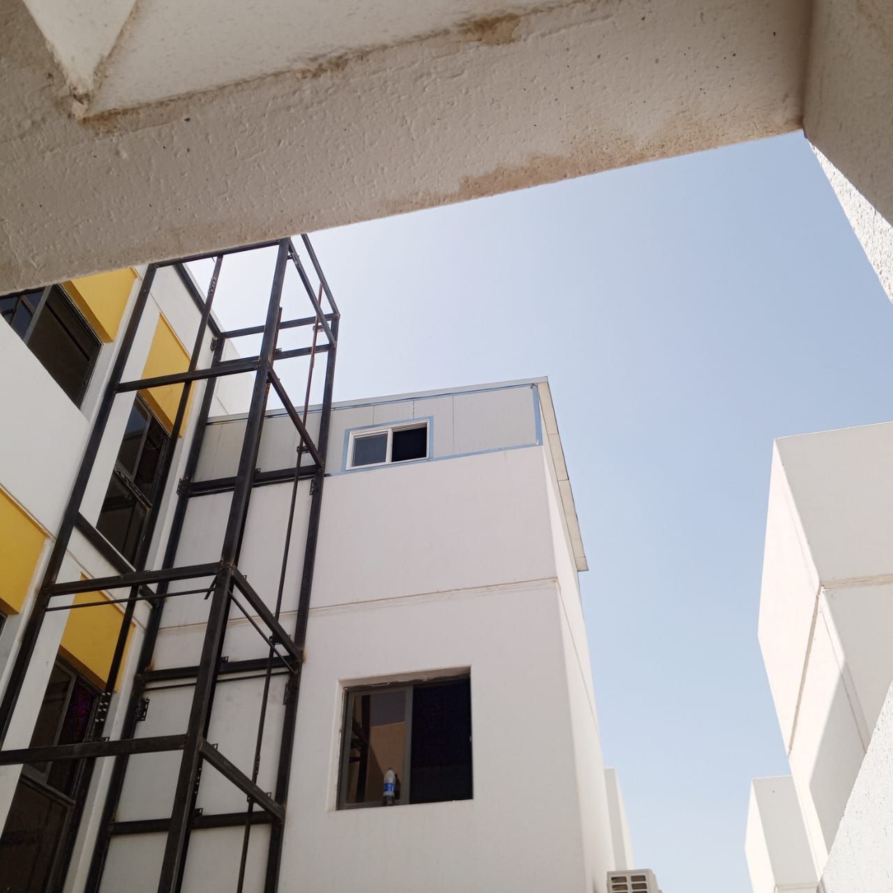 مواصفات ساندويش بانل: المواصفات العامة 1. *السماكة