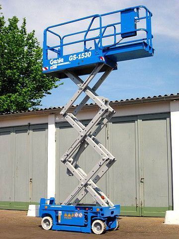 سيزرلفت مان لفت رافعات شوكيه للايجار