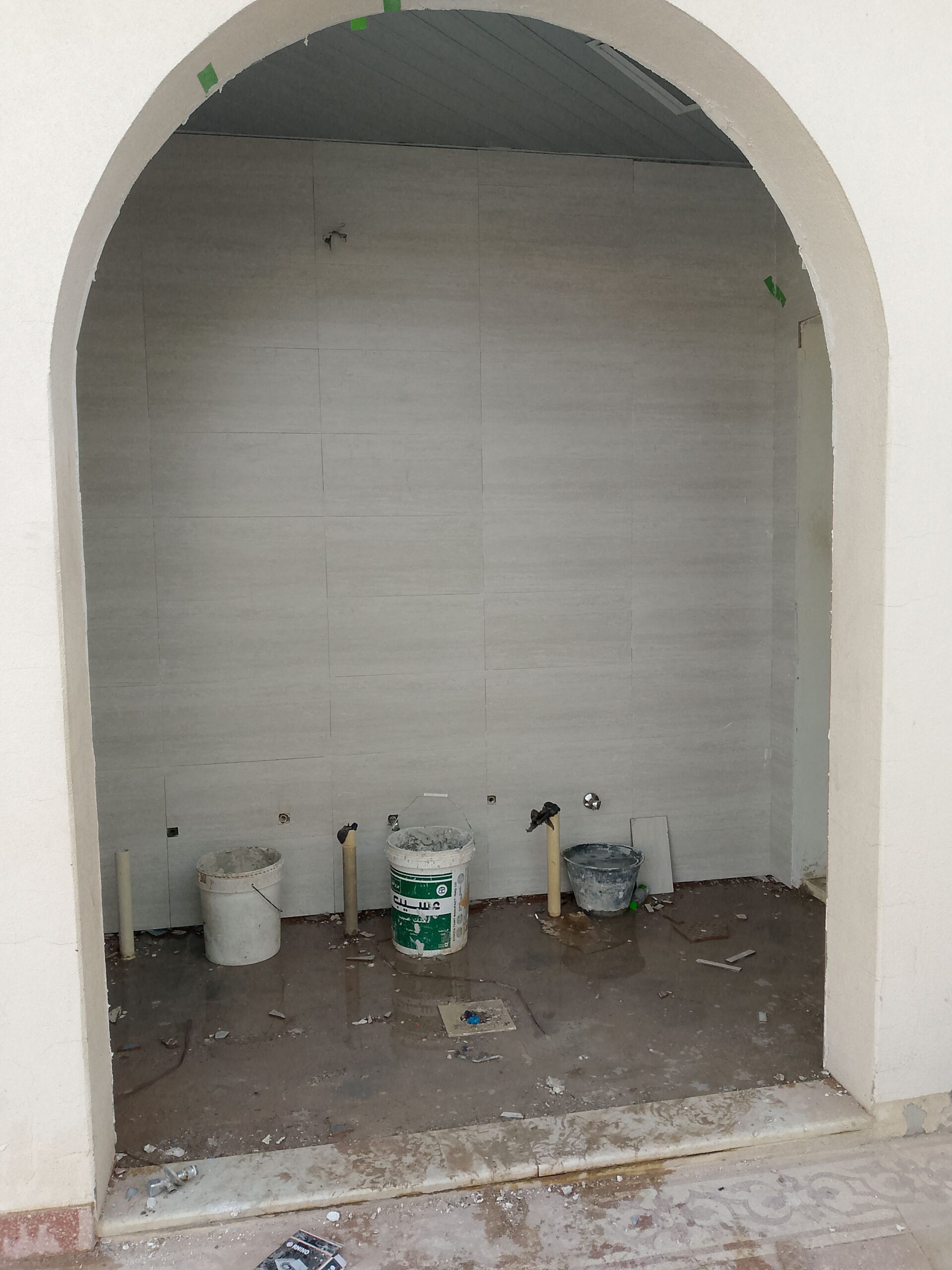 معلم بلاط السيرميك البرسلان روخام بناء تليس وكثير