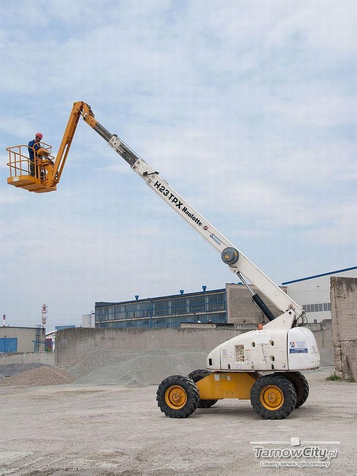 سقالات كهربائيه للايجار رافعة عمال للايجار رافعة م