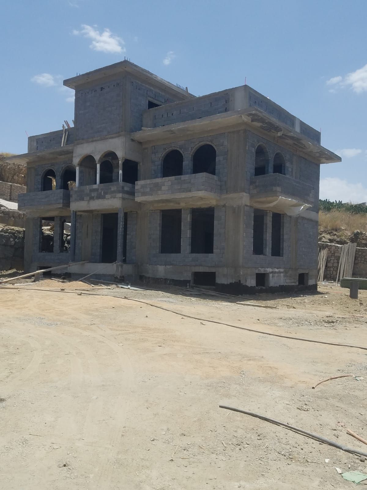 مقاولات عامه اخذمصنعيه عظم تشطيب ترميم جوده فالعمل