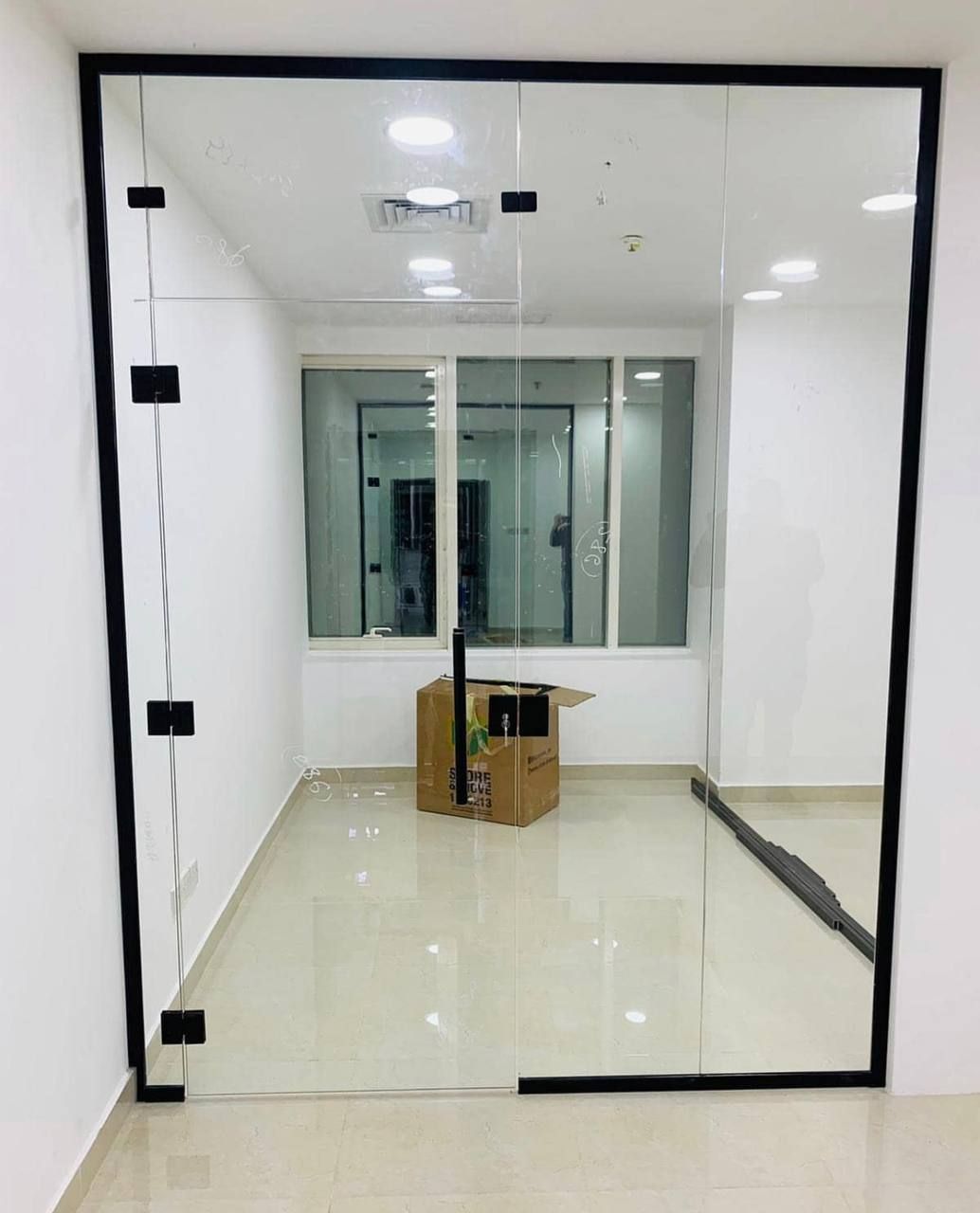 زجاج سكريت ومرايات الشرقية السعودية 0565027566