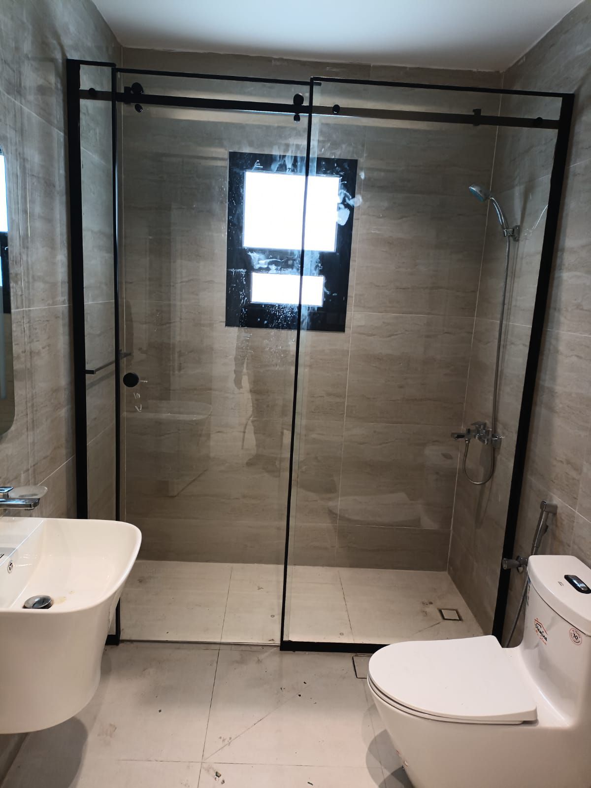 تركيب شورات وجهات مريات دربزين