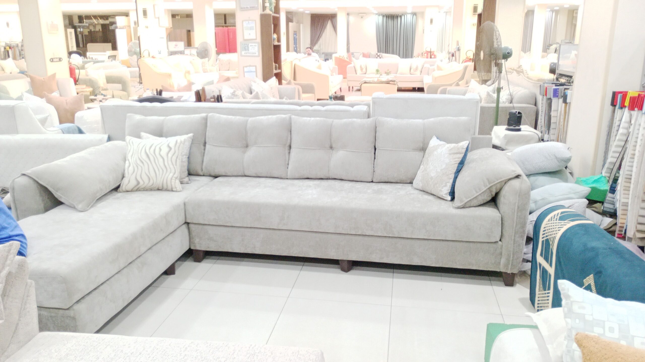 محل الرئد سوق محمود سعيد مجمع الاريكه