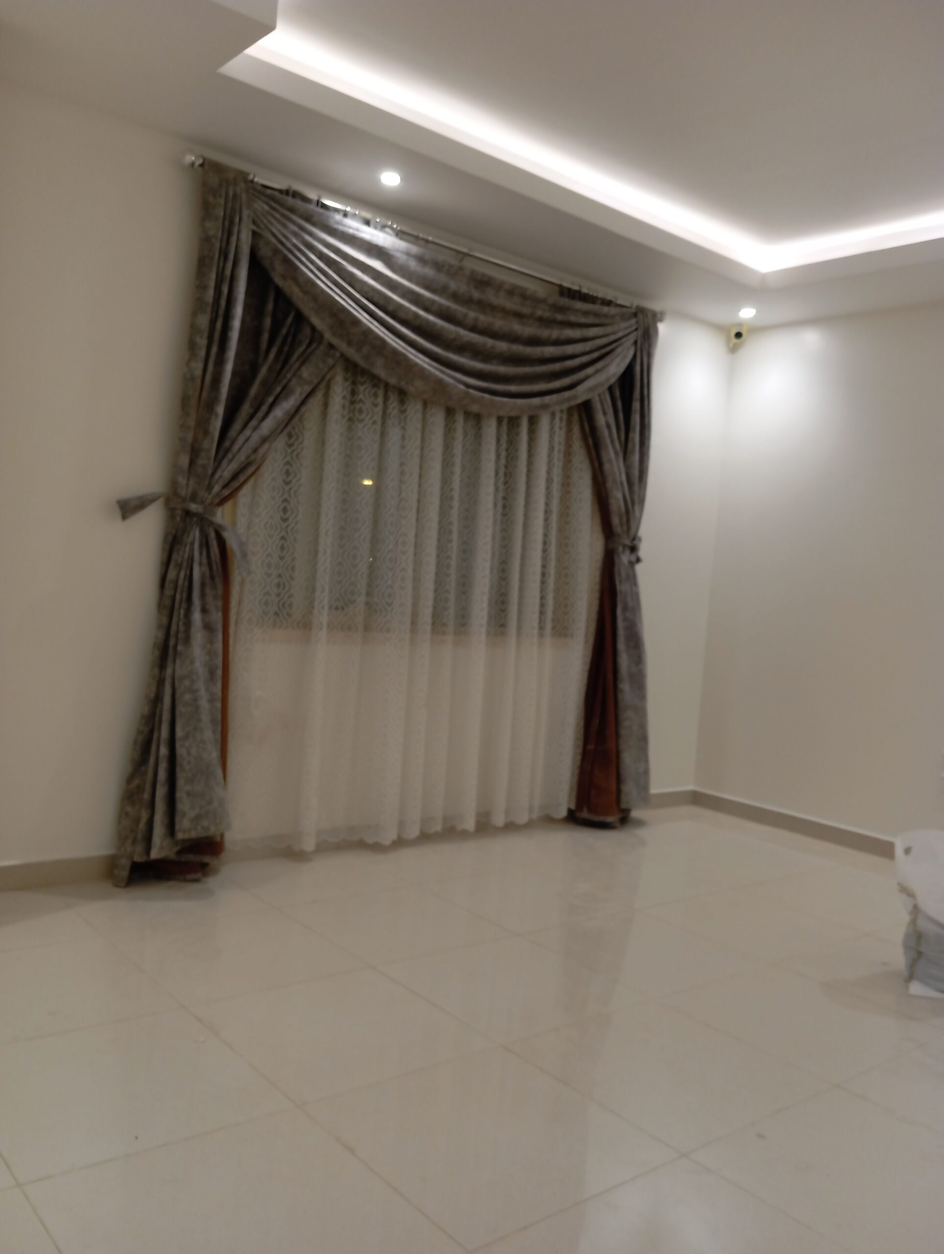 دهان بويه بالرياض