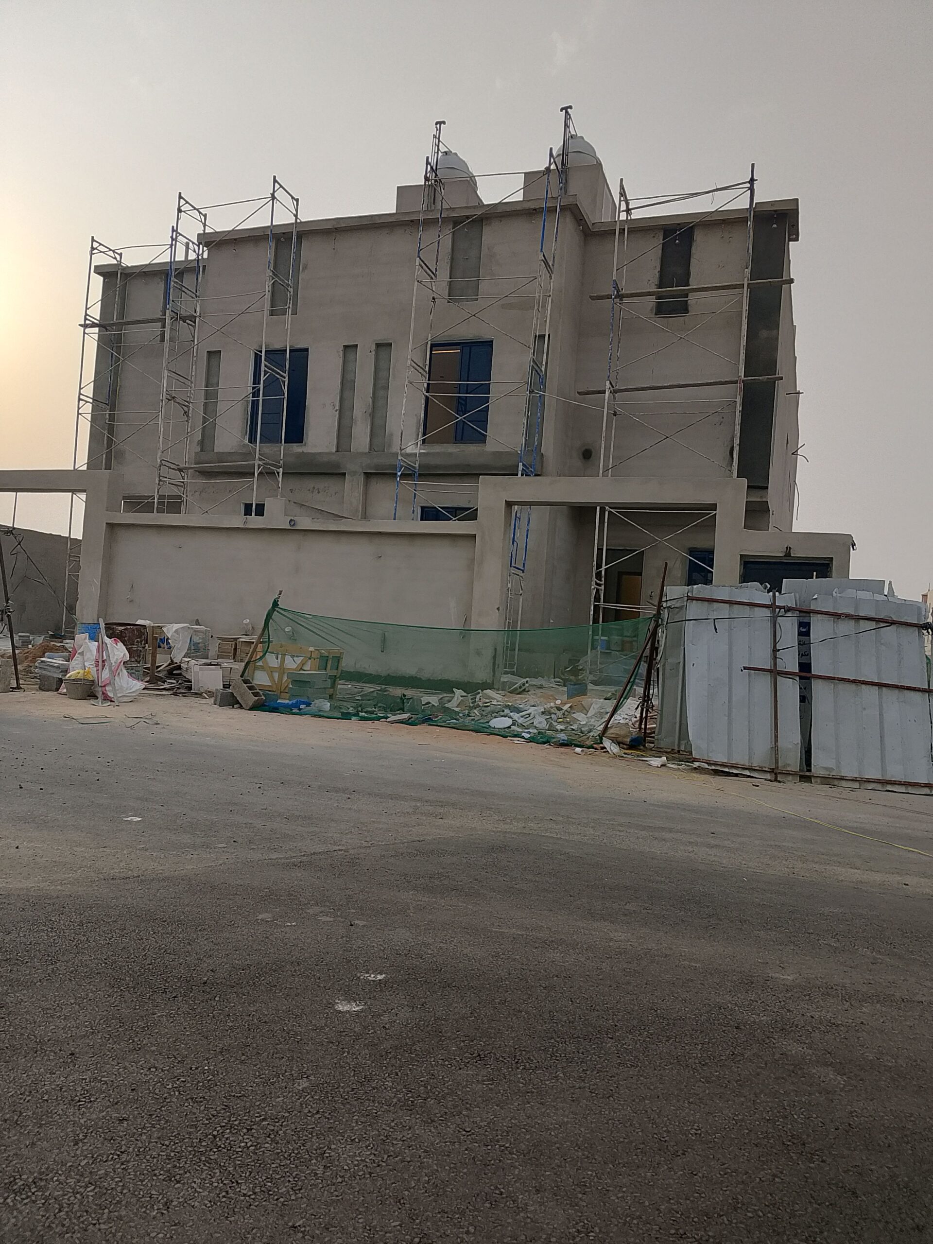 مقاولات عامه اخذمصنعيه عظم تشطيب ترميم جوده فالعمل