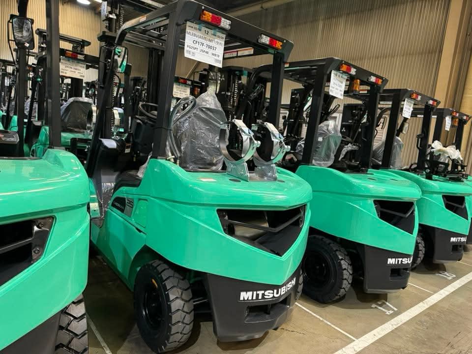 تأجير رافعة شؤكيه سكين كرينات للايجار