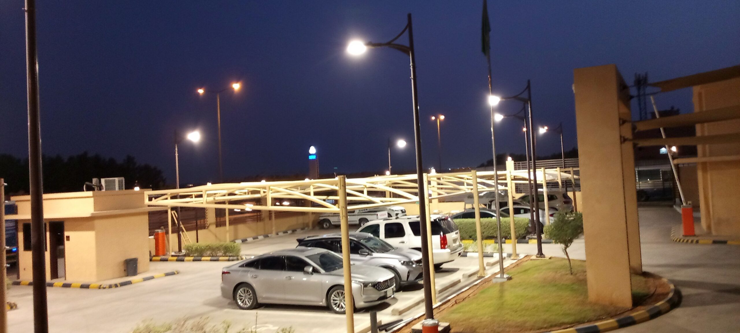 حداد مظلات وسواتر وجميع اعمال الحداده